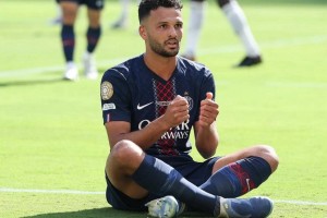 2-2！6-5！大巴黎9分钟2球斩热刺，加冕5冠王，登贝莱的金球稳了