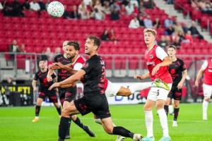 格拉斯哥流浪者锋线火热，萨尔茨堡防守不力，布兰表现欠佳