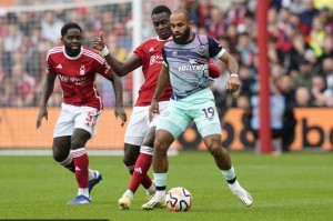 曼联两笔转会即可解锁库尼亚和姆贝乌莫，梦幻互换即将实现