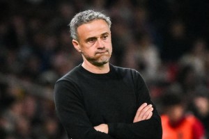 巴黎圣日耳曼意外失利，遭遇赛季首次败仗，冷门场面震惊法甲